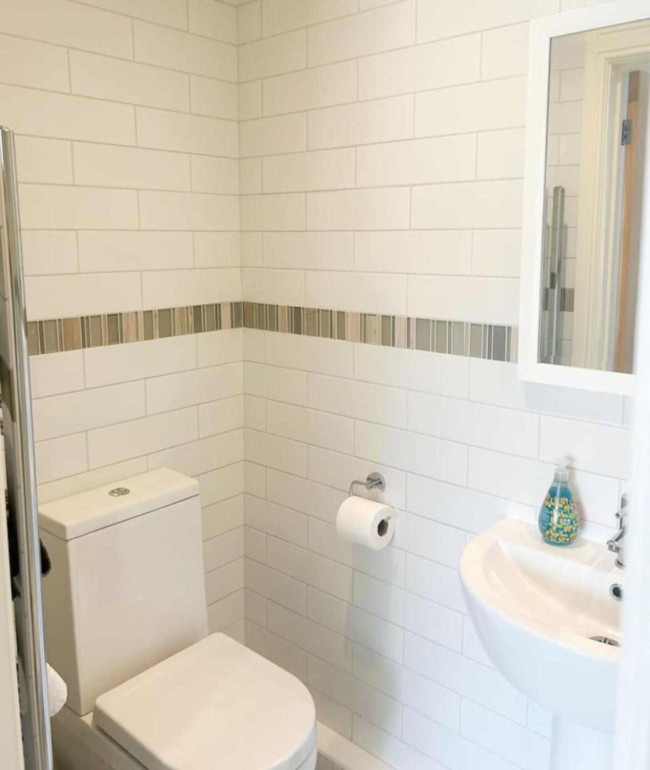 Luxe 5 Bed House In Guildford. Morden Amenities Villa Normandy Buitenkant foto