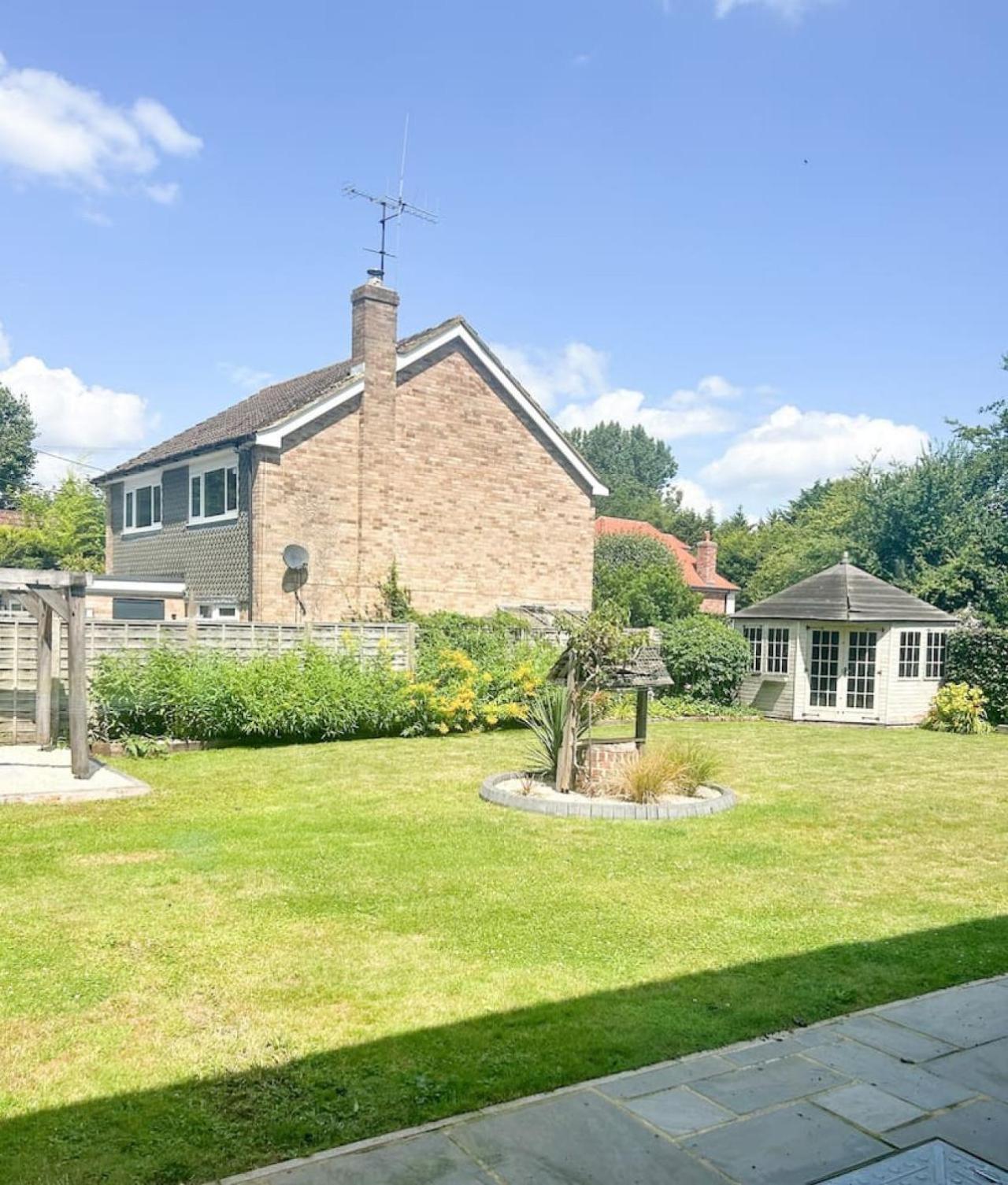 Luxe 5 Bed House In Guildford. Morden Amenities Villa Normandy Buitenkant foto